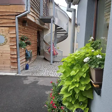 Maison D'une Avec Jardin Clos Et Wifi A Hébergement de vacances *